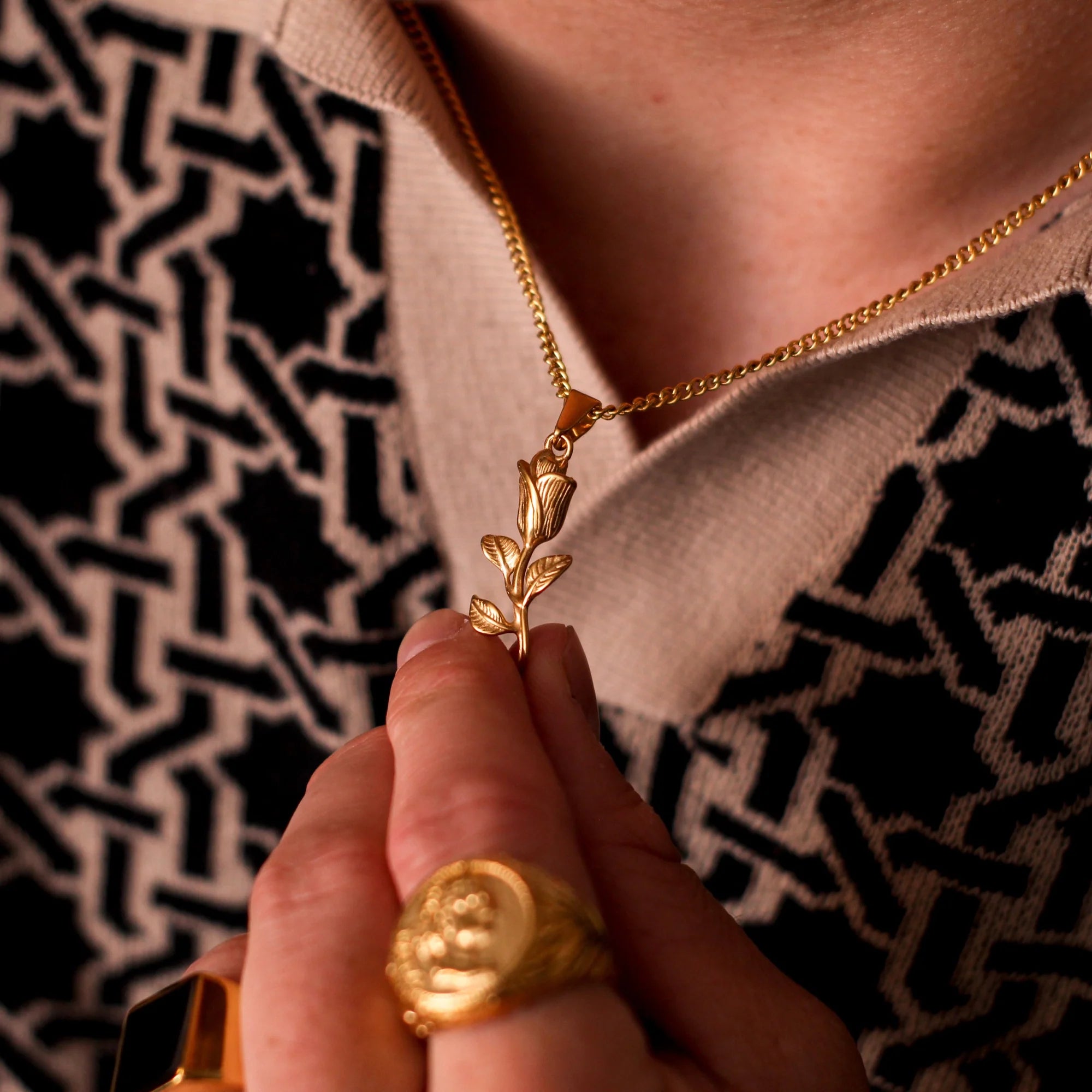 Rose (Gold)